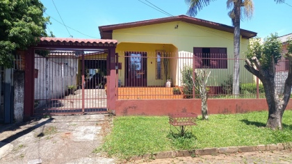 Casa 3 dormitórios Alvorada - Cruz Alta, RS