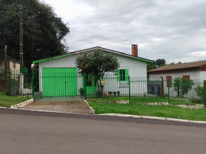 Casa 2 dormitórios Alvorada - Cruz Alta, RS
